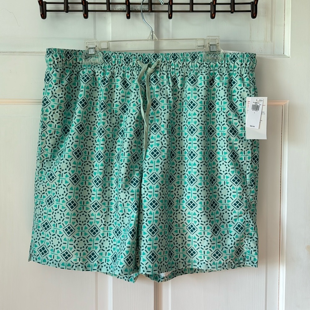 Old Navy Swim Trunks UPF 40. NWT Size Large - Picture 2 of 8